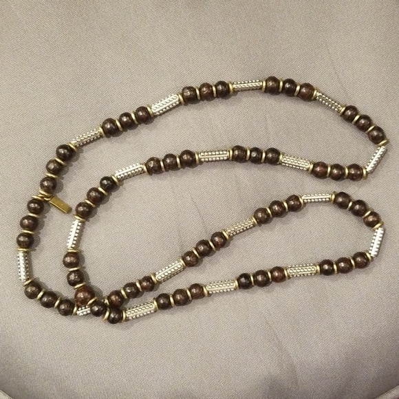 💕VANESSA MOONEY💕 Sandalwood Willows Bracelet - Picture 4 of 4